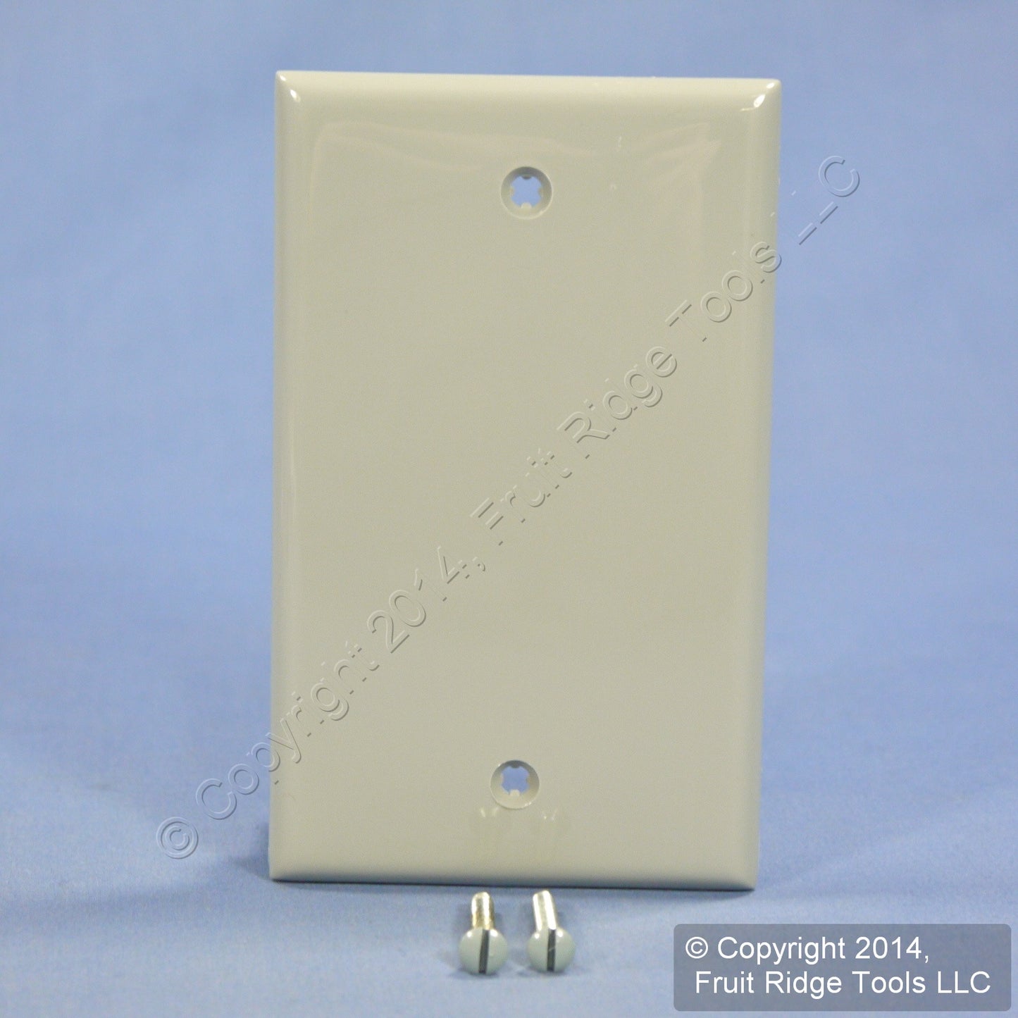 Leviton 80714-GY Gray 1-Gang Blank Unbreakable Nylon Wallplate Cover Box Mount