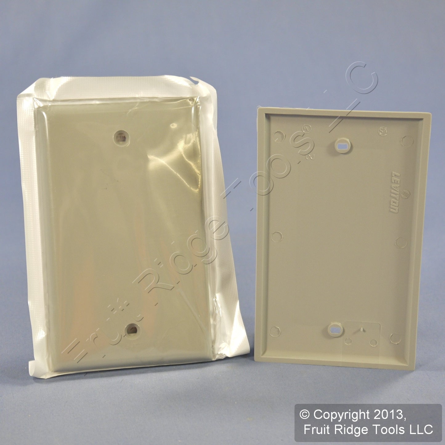 Leviton 80714-GY Gray 1-Gang Blank Nylon Wallplate Box Mount Grey Covers 3-Pack