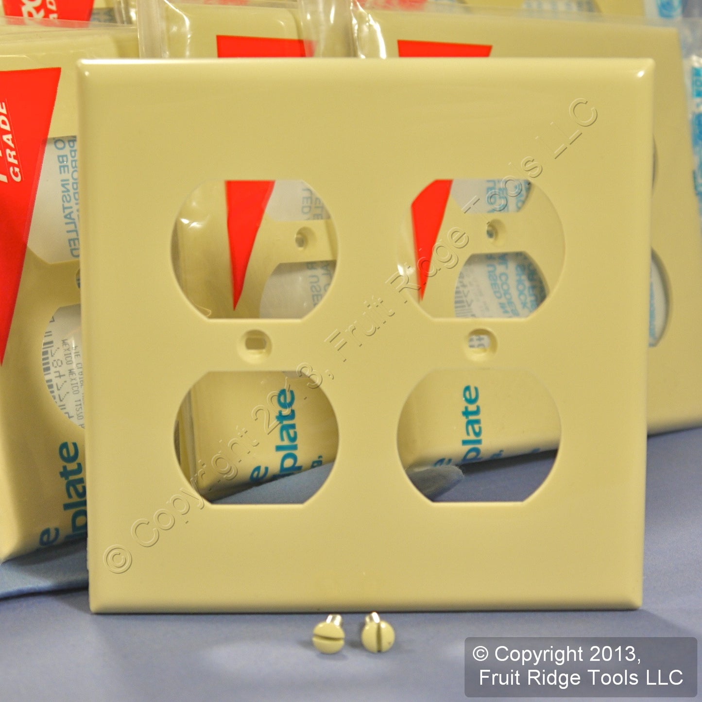 Leviton 80716-I Ivory 2-Gang Duplex Outlet Unbreakable Nylon Wallplates 150pcs
