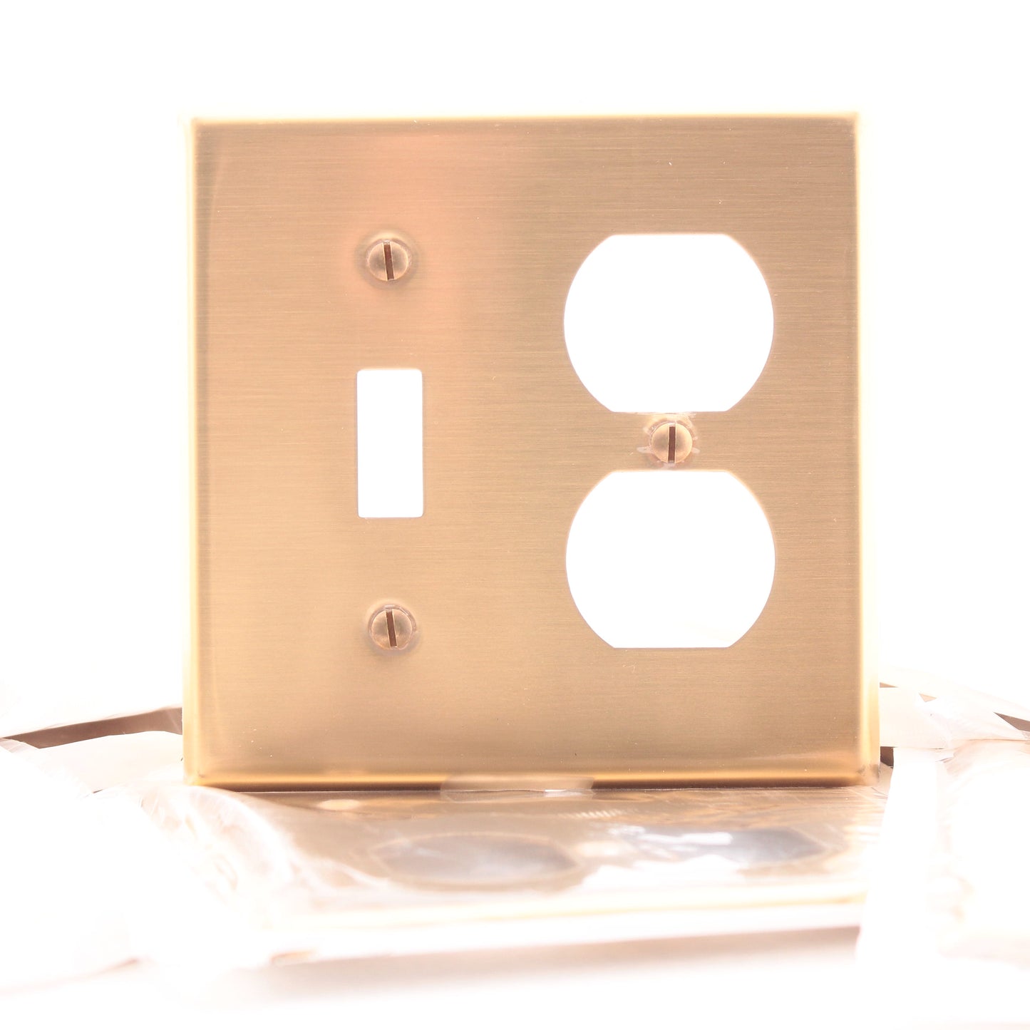 Leviton 81005 Brass 2-Gang Toggle Switch Duplex Wallplate Standard Covers 10pcs