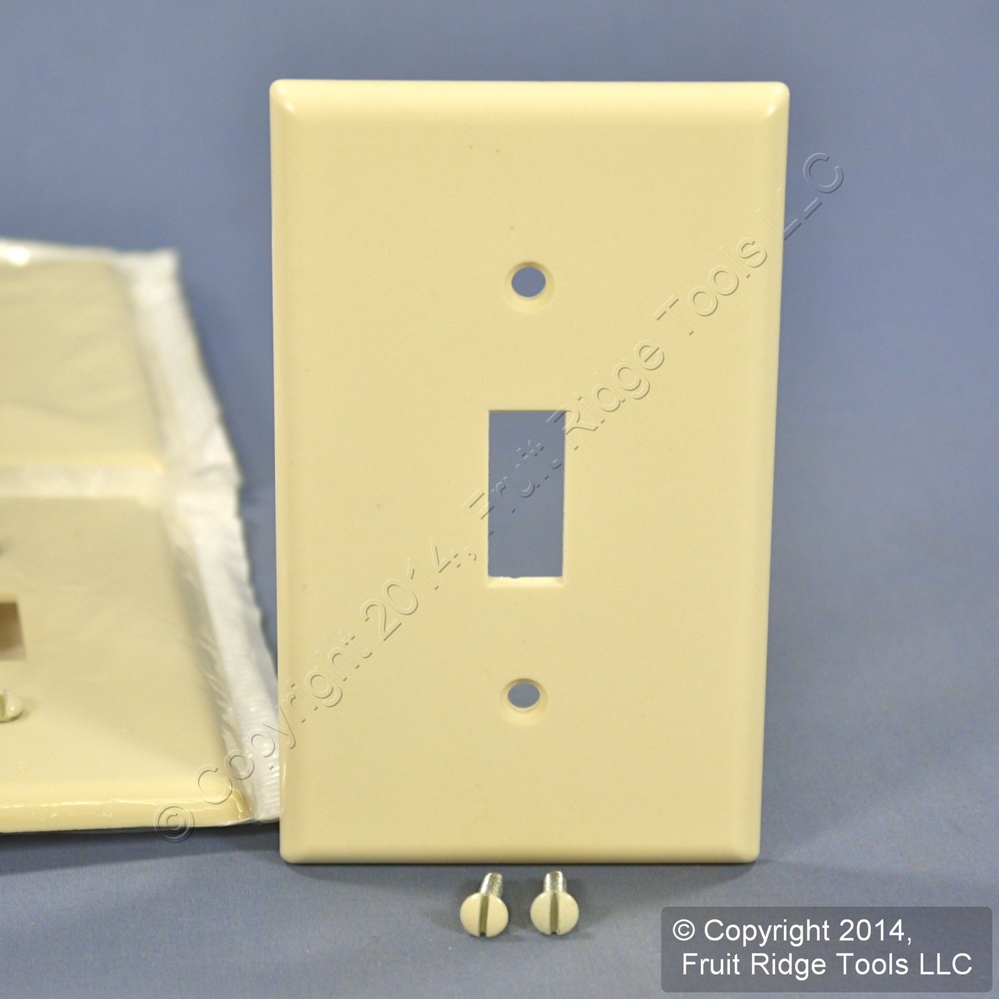 Leviton 82001 Almond 1-Gang Toggle Switch Plastic Standard Wallplate Covers 5pcs