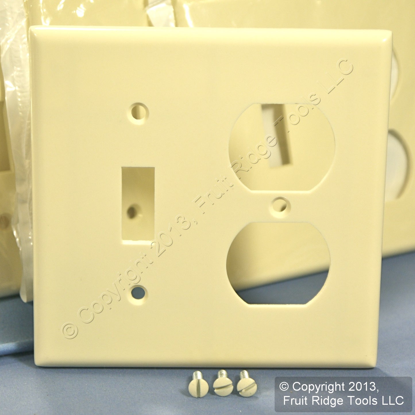 Leviton 82005 Almond 2-Gang Toggle Duplex Outlet Standard Wallplate Cover 150pcs