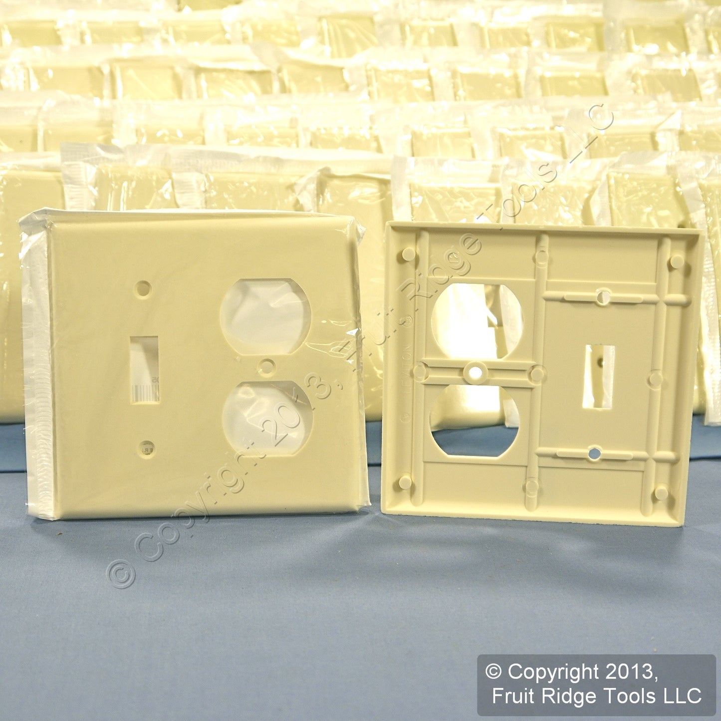 Leviton 82005 Almond 2-Gang Switch Duplex Receptacle Thermoset Wallplates 200pcs