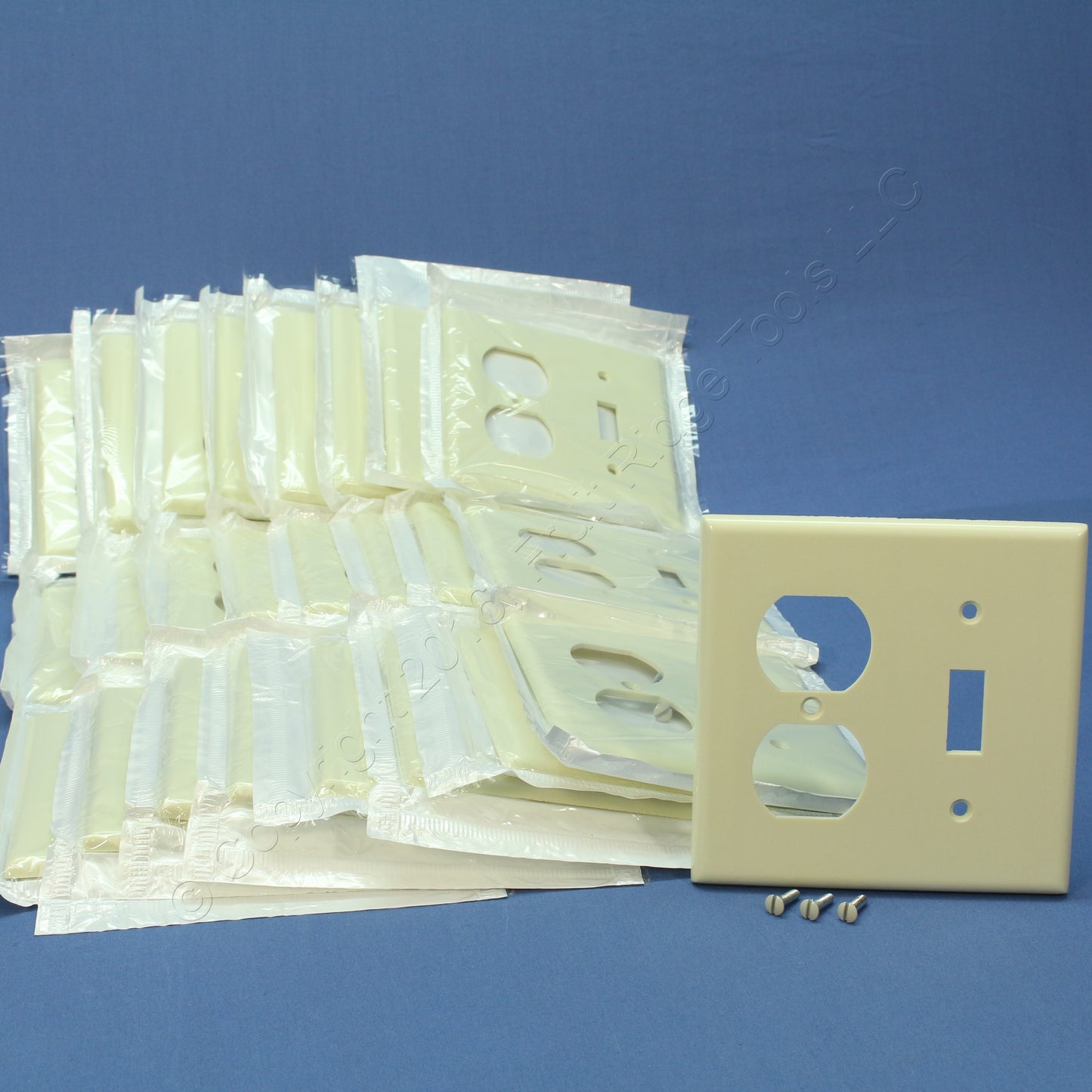 Leviton 82005 Almond 2-Gang Toggle Duplex Plastic Standard Wallplate Cover 25pcs
