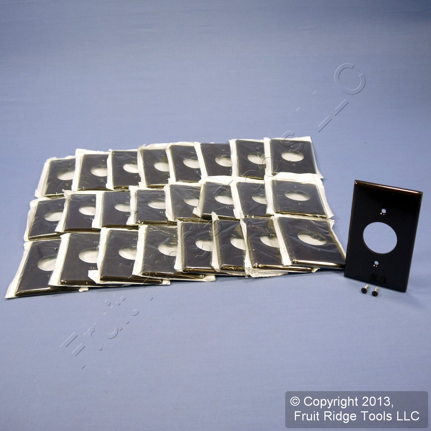 Leviton 85004 Brown 1-Gang 1.406" Outlet Plastic Standard Wallplate Cover 25pcs