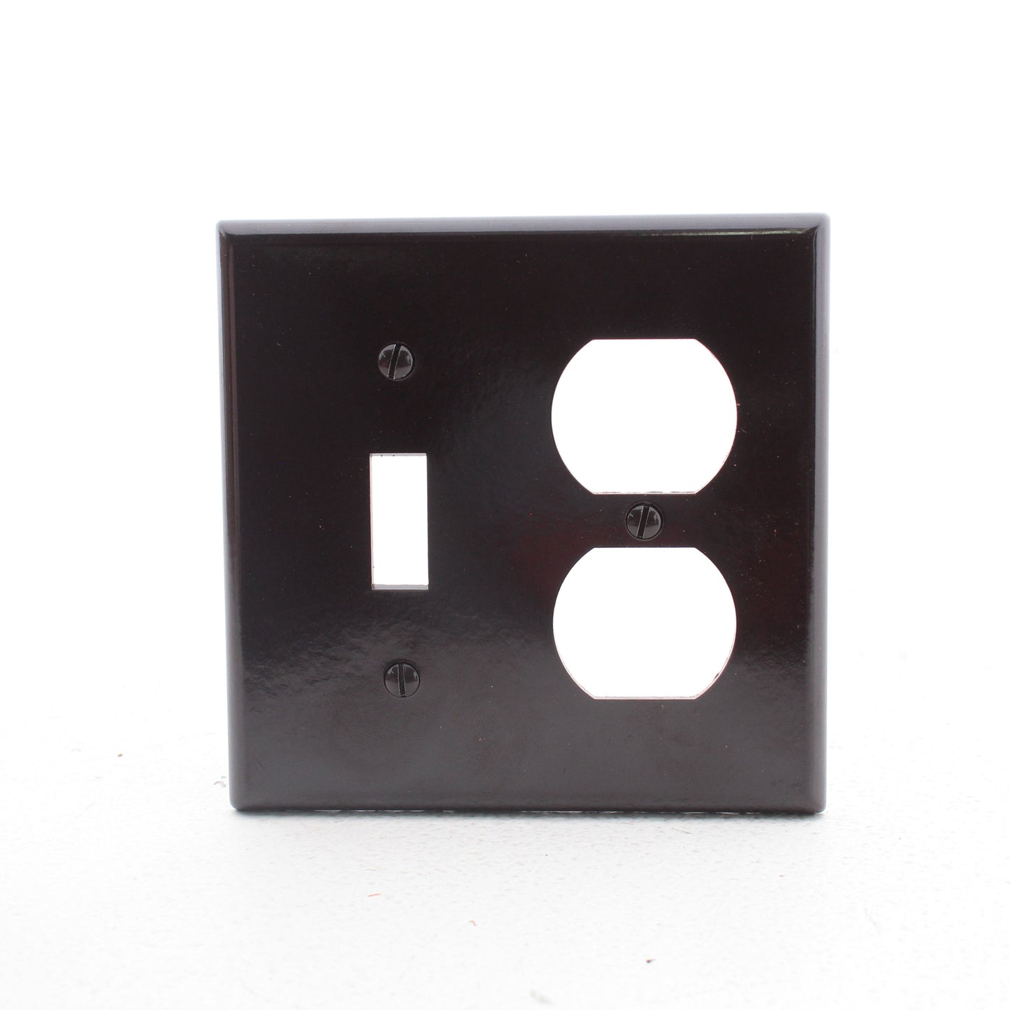 Leviton 85005 Brown 2-Gang Toggle Duplex Plastic Standard Wallplate Cover 30pcs