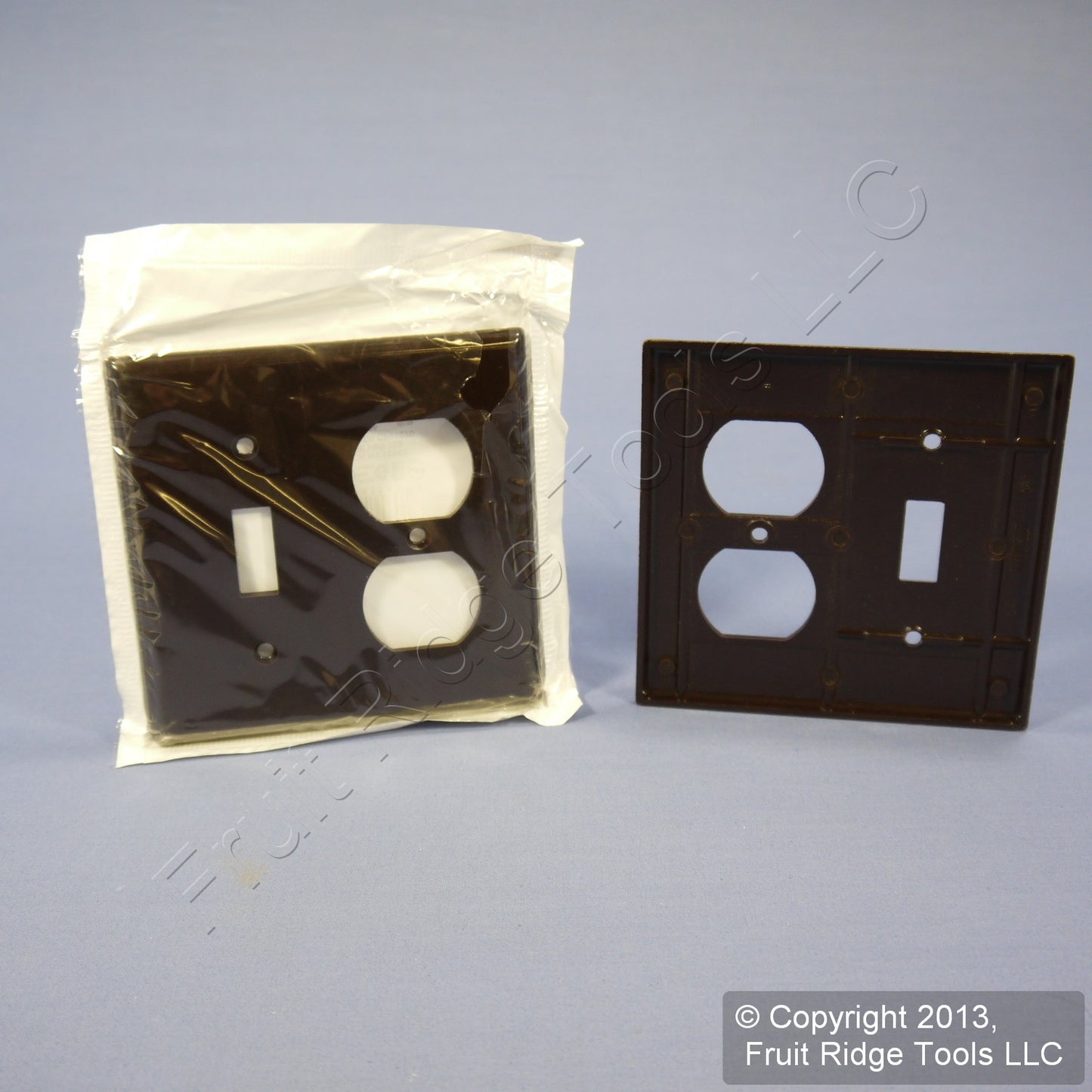Leviton 85005 Brown 2-Gang Toggle Duplex Plastic Standard Wallplate Cover 2-pack