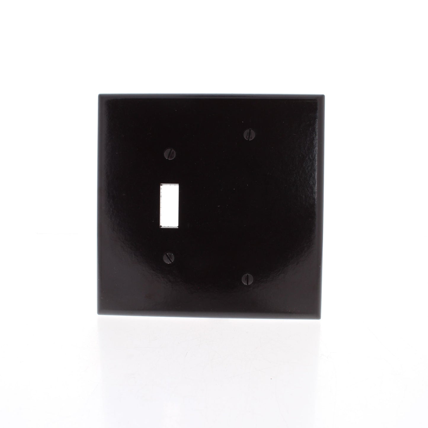 Leviton 85106 Oversize Brown Blank Switch Cover 2Gang Plastic Wallplates 25-Pack