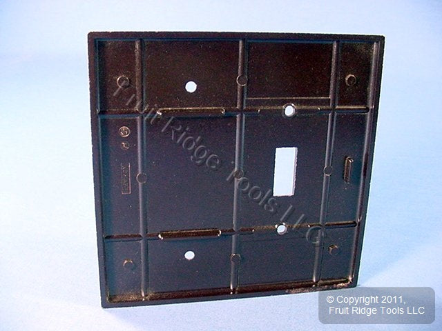 Leviton Oversize 2-Gang Brown Blank Switch Cover Jumbo Plastic Wall Plate 85106
