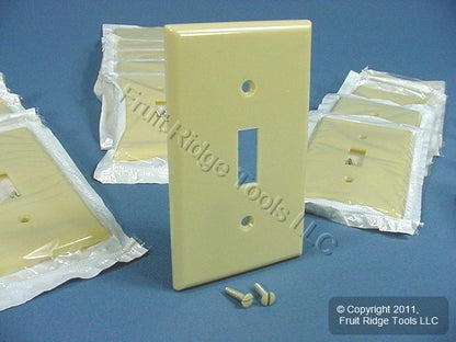 Leviton 86001 Ivory 1-Gang Toggle Switch Plastic Standard Wallplate Covers 30pcs