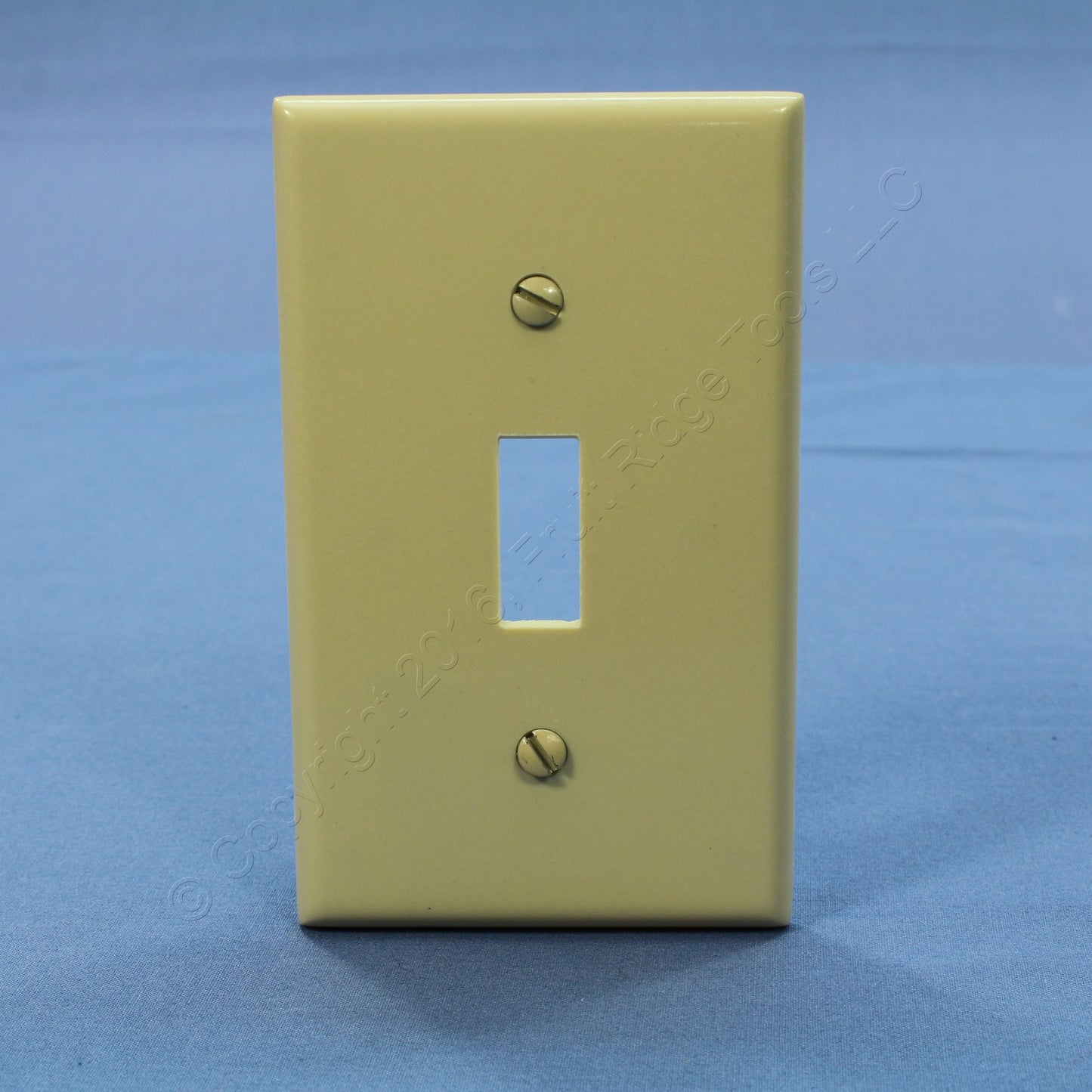Leviton 86001 Ivory 1-Gang Toggle Switch Plastic Standard Wallplate Covers 5pcs
