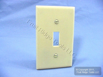 Leviton 86001 Ivory 1-Gang Toggle Switch Plastic Standard Wallplate Covers 30pcs