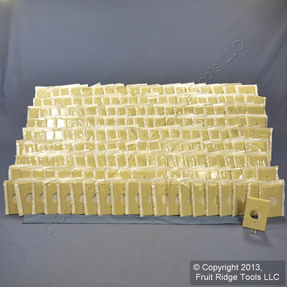 Leviton 86004 Ivory 1-Gang 1.406" Outlet Plastic Standard Wallplate Cover 200pc