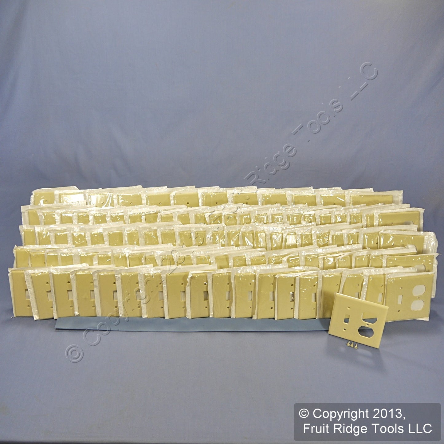 Leviton 86005 Ivory 2-Gang Toggle Duplex Plastic Standard Wallplate Cover 100pcs