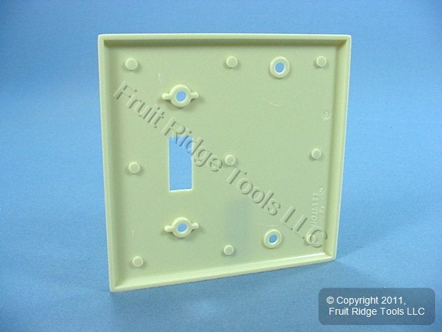 Leviton Ivory 2-Gang Toggle Switch Blank Cover Switchplate Wallplate 86006
