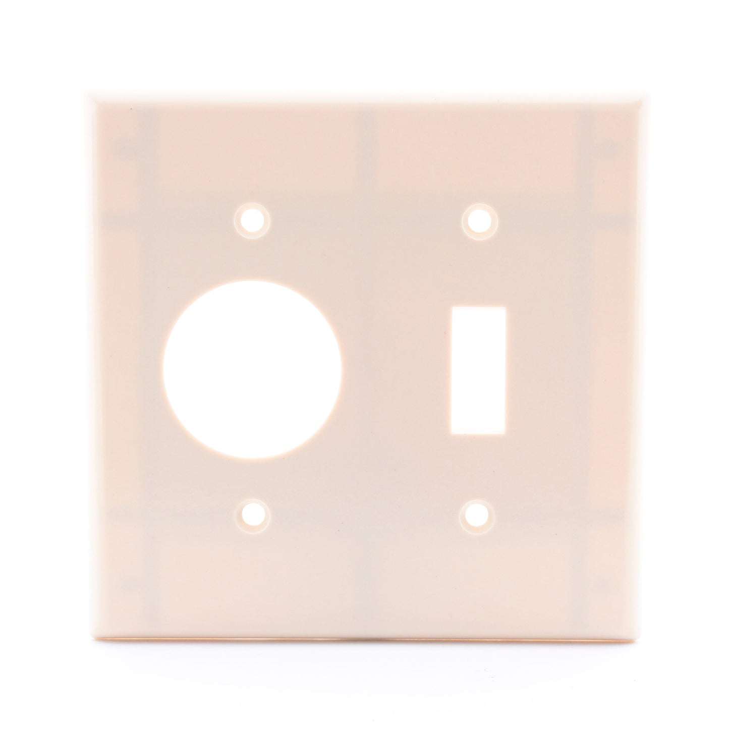 Leviton 86007 Ivory 2-Gang Toggle 1.406" Outlet Plastic Standard Wallplate Cover