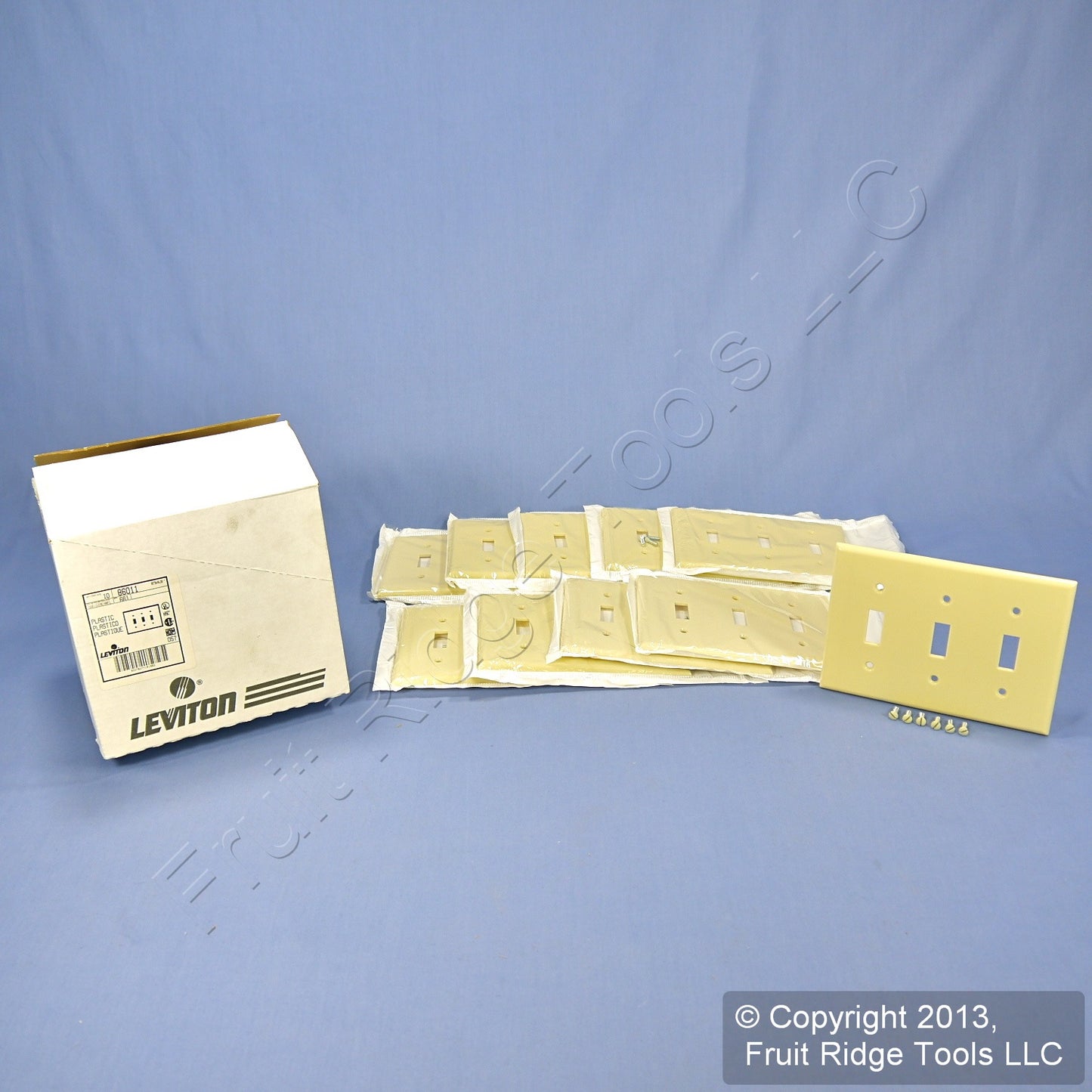 Leviton 86011 Ivory 3-Gang Toggle Switch Plastic Standard Wallplate Covers 10pcs