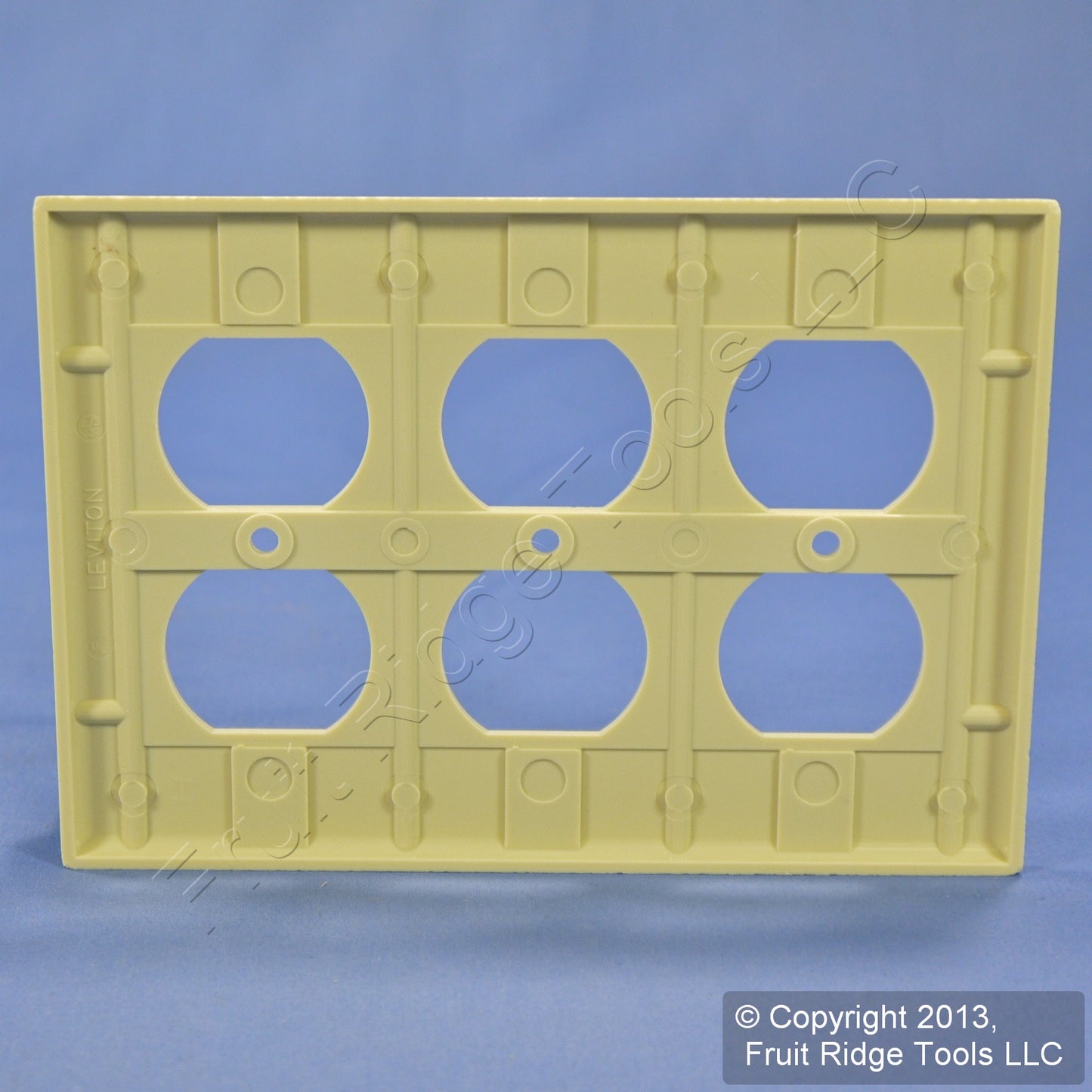 Leviton Ivory 3-Gang Outlet Cover Duplex Receptacle Wallplate 86030