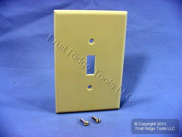 Leviton 86101 Ivory 1-Gang Toggle Switch Plastic Oversize Wallplate Cover Plate