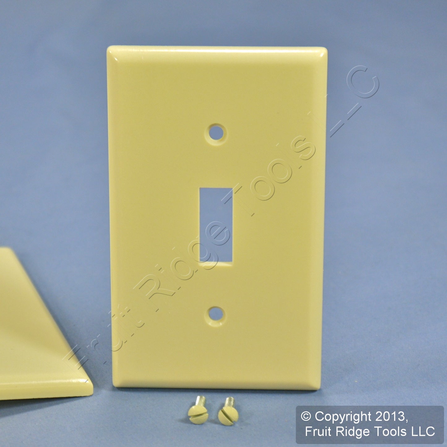Leviton 86301 Ivory 1-Gang Toggle Switch Plastic X-Deep Wallplate Covers 25pcs