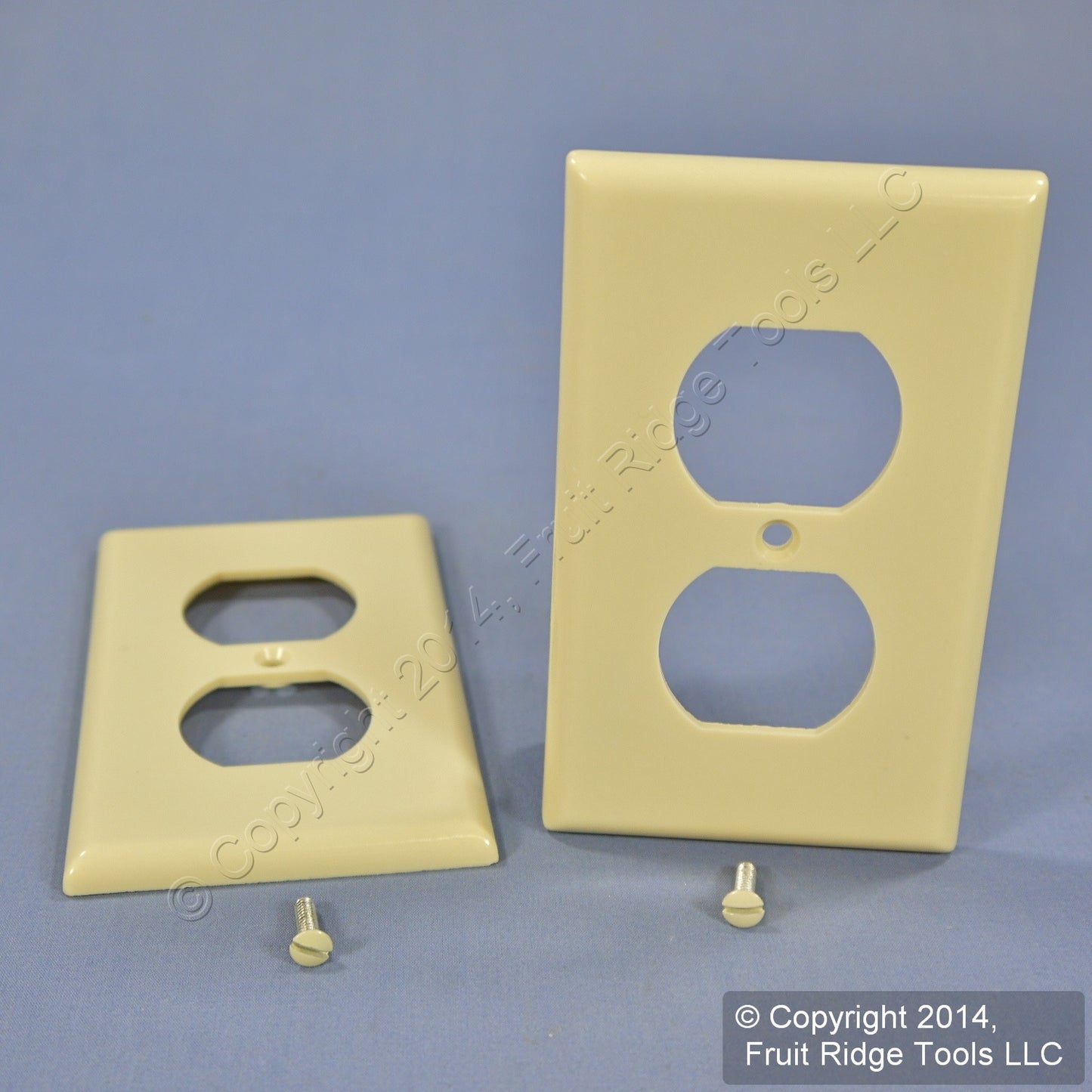 Leviton 86303 Ivory 1-Gang Duplex Outlet Plastic Extra Deep Wallplates Cover 2pc