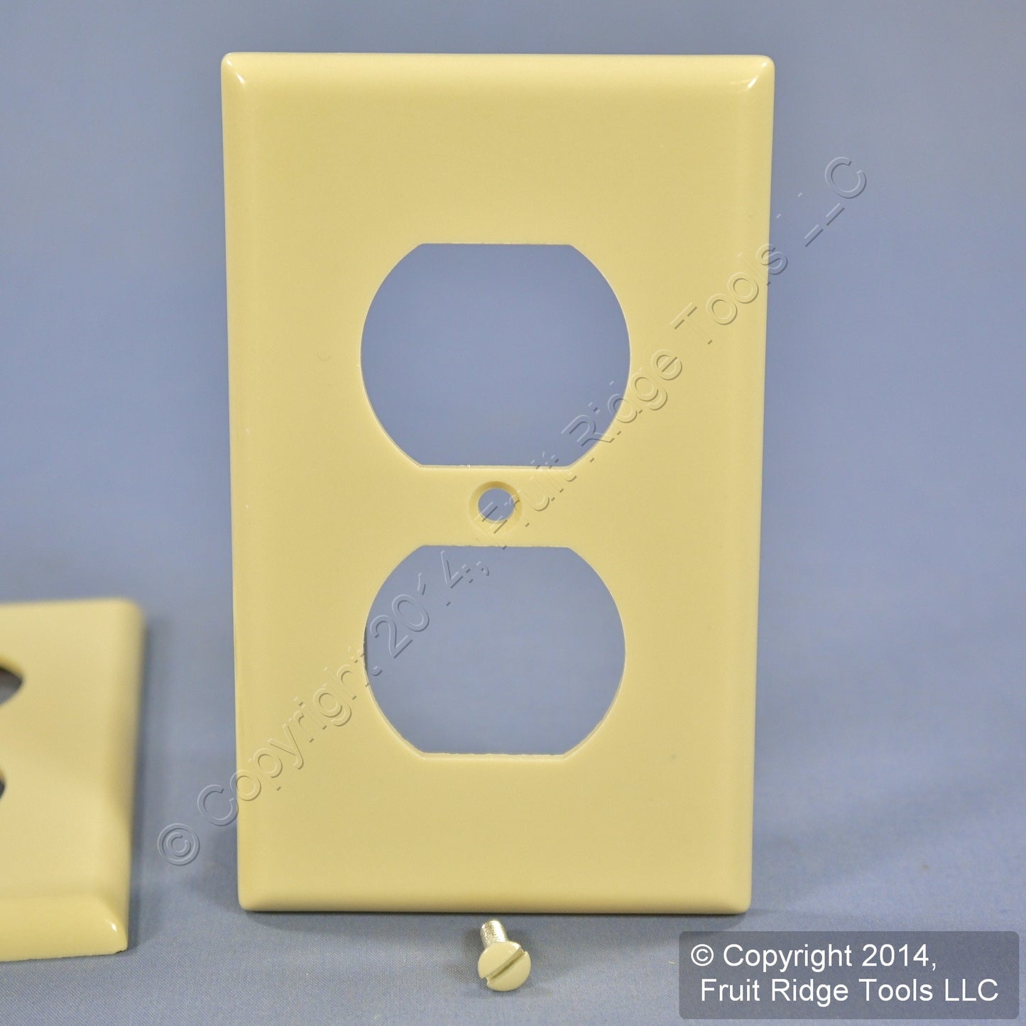Leviton 86303 Ivory 1-Gang Duplex Outlet Plastic Extra Deep Wallplates Cover 2pc