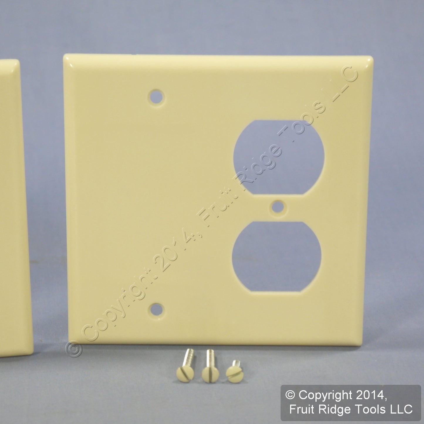 Leviton 86308 Ivory 2-Gang Blank Duplex Plastic X-Deep Wallplate Box Mount 2pcs