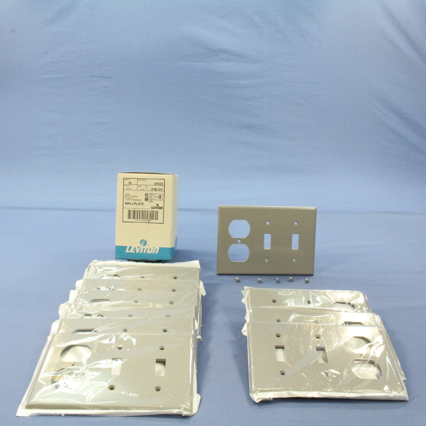 Leviton 87021 Gray 3-Gang Toggle Duplex Plastic Standard Wallplate Cover 10-pack