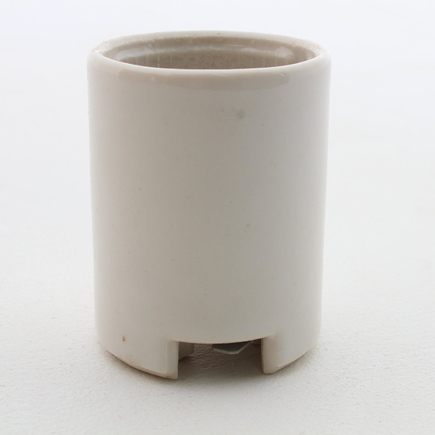 Leviton 8780-401 4KV Pulse Porcelain Quick-Connect Mogul Base Lampholder 100pcs
