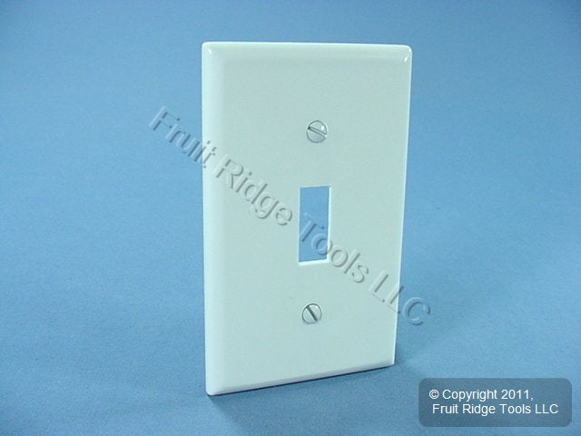 Leviton 88001 White 1-Gang Toggle Switch Plastic Standard Wallplate Cover Plate
