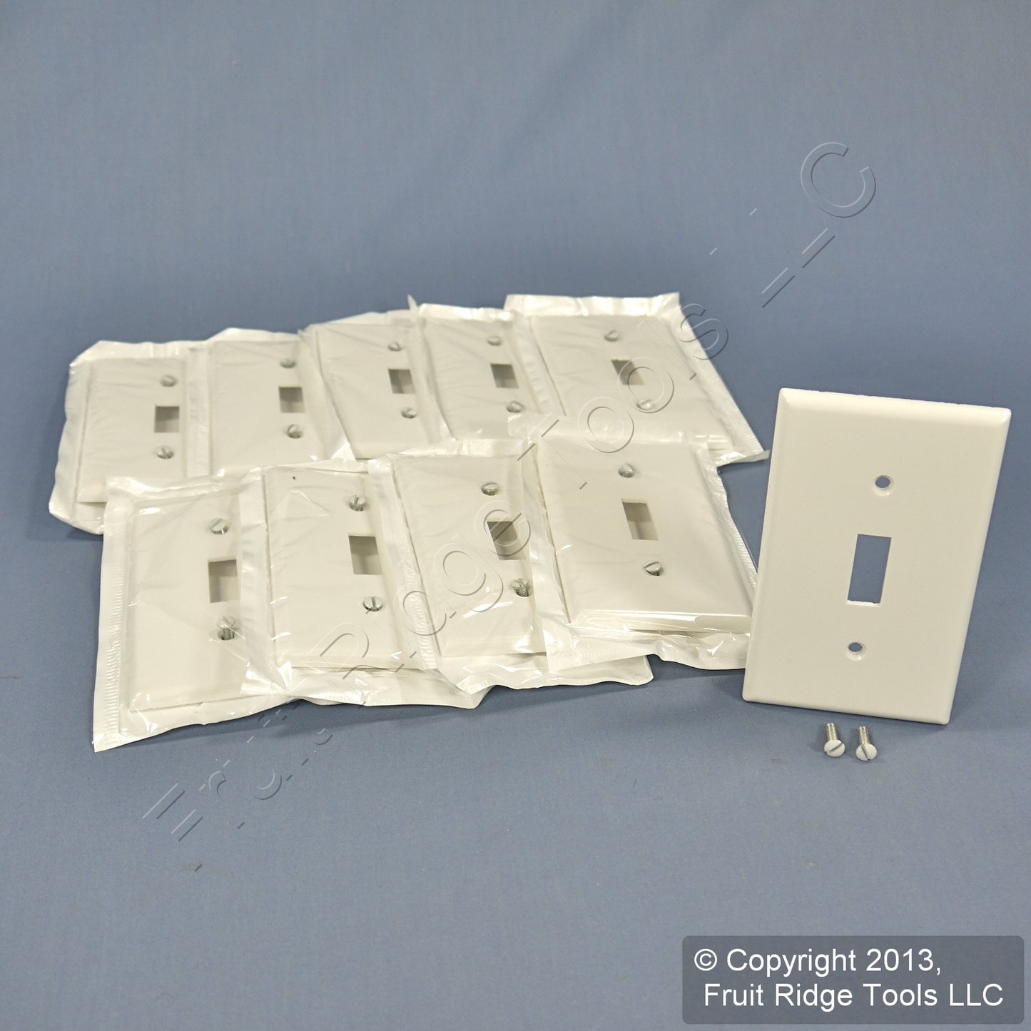 Leviton 88001-MP White 1-Gang Toggle Plastic Standard Wallplate Cover 10-pack