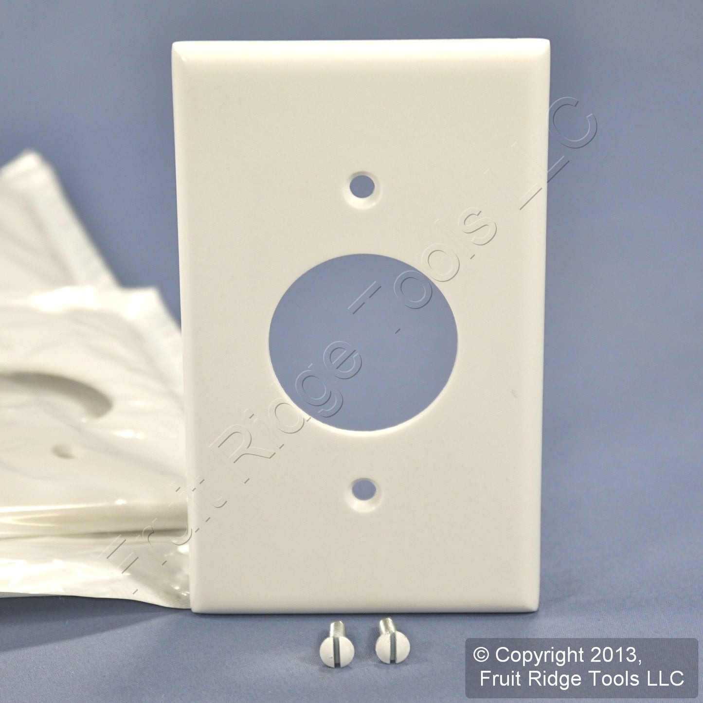 Leviton 88004 White 1-Gang 1.406" Outlet Plastic Standard Wallplate Cover 15pcs