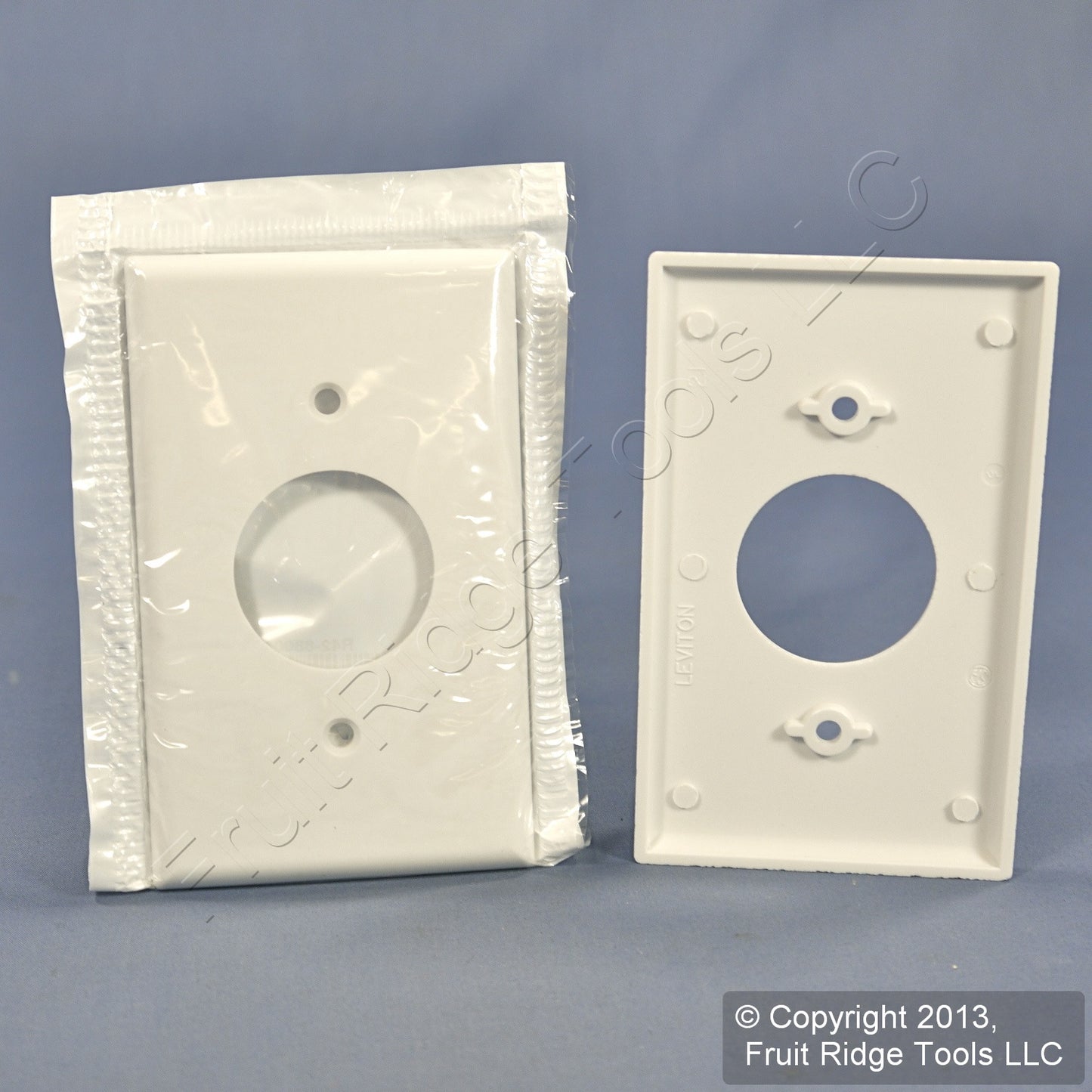 Leviton 88004 White 1-Gang 1.406in. Outlet Plastic Standard Wallplate Cover 4pcs