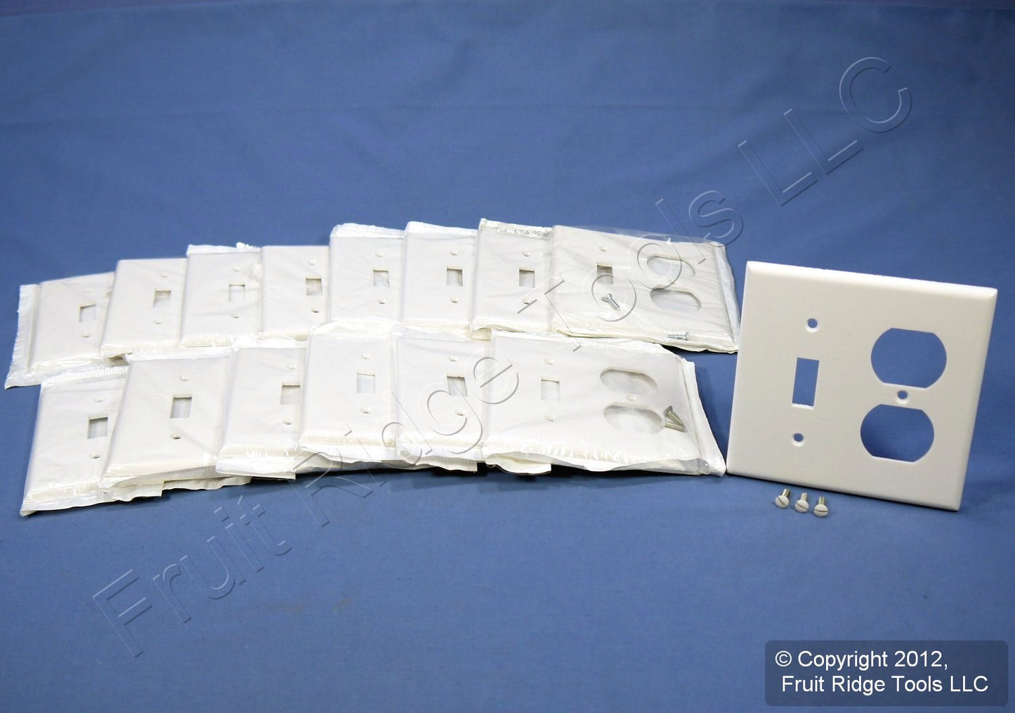 Leviton 88005 White 2-Gang Toggle Duplex Plastic Standard Wallplate Cover 15pcs