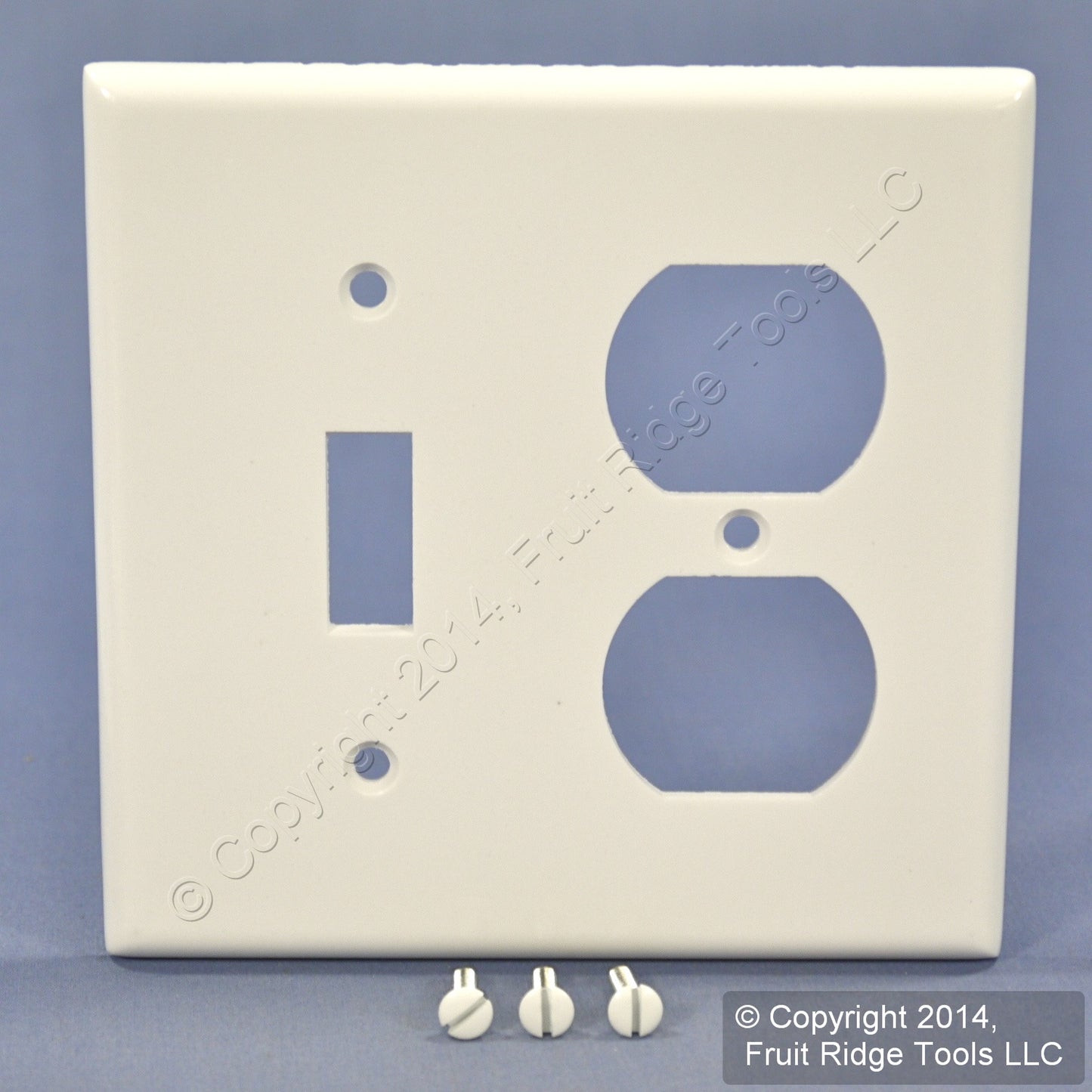 Leviton 88005 White 2-Gang Toggle Duplex Plastic Standard Wallplate Cover 2-pack