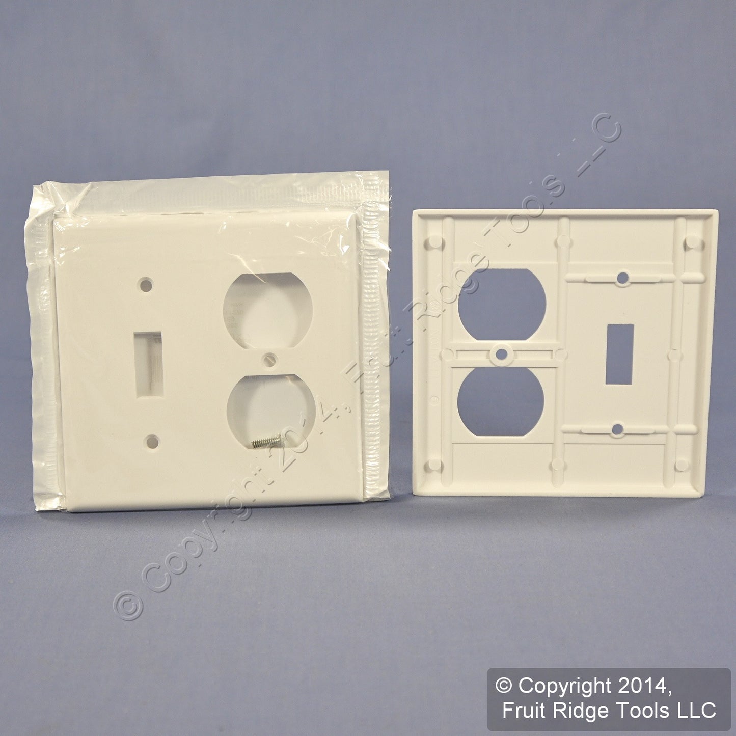 Leviton 88005 White 2-Gang Toggle Duplex Plastic Standard Wallplate Cover 25pcs