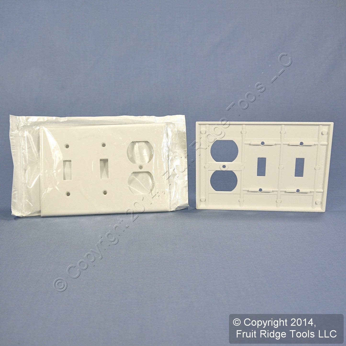 Leviton 88021 White 3-Gang Receptacle Switch Cover Thermoset Wallplates 50-Pack