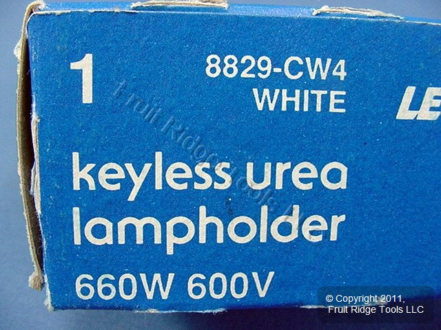 Leviton Lampholder Medium Light Socket 660W 600V 8829-CW4