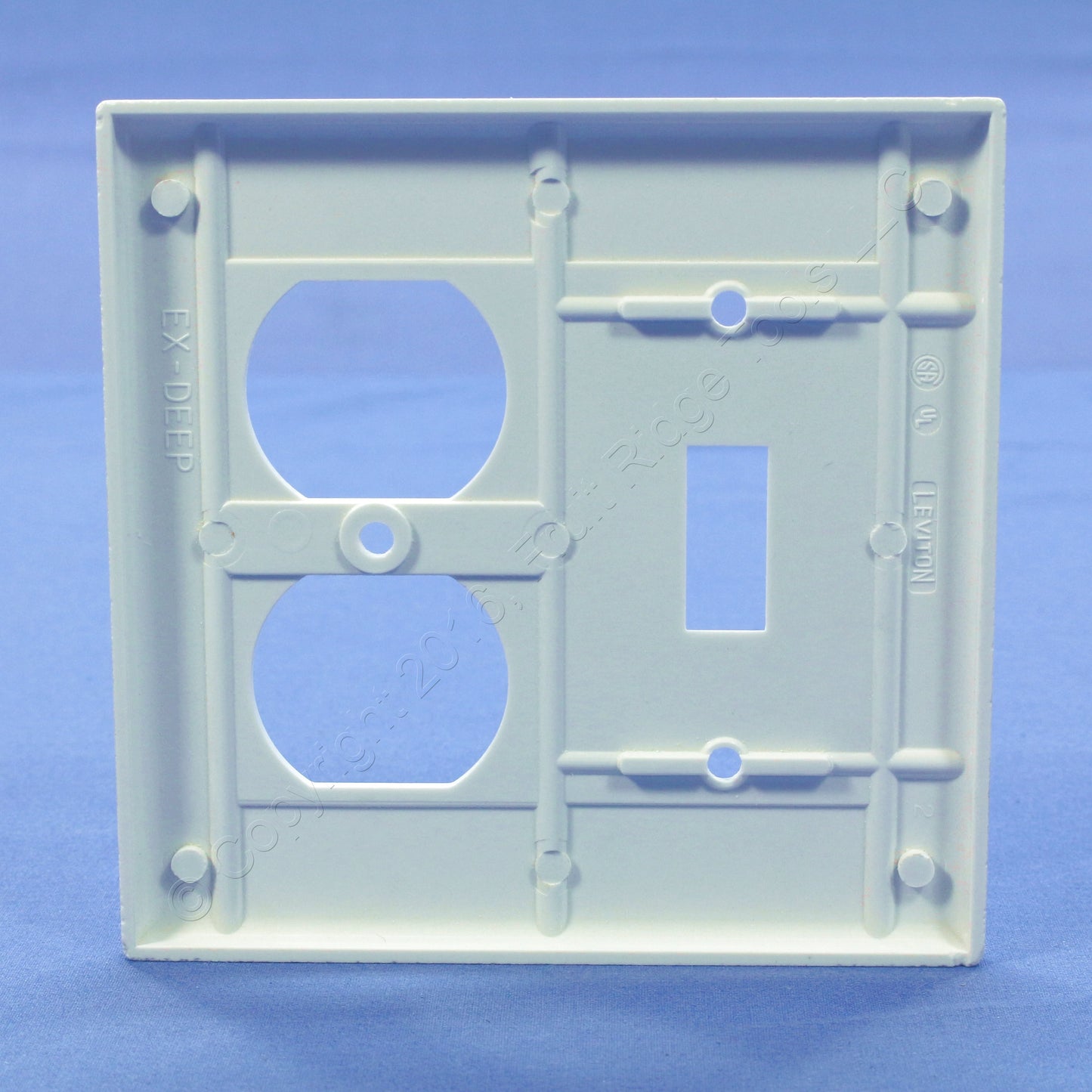 Leviton 88305 White X-Deep Toggle Switch Outlet Plastic Cover Wallplates 25-Pack