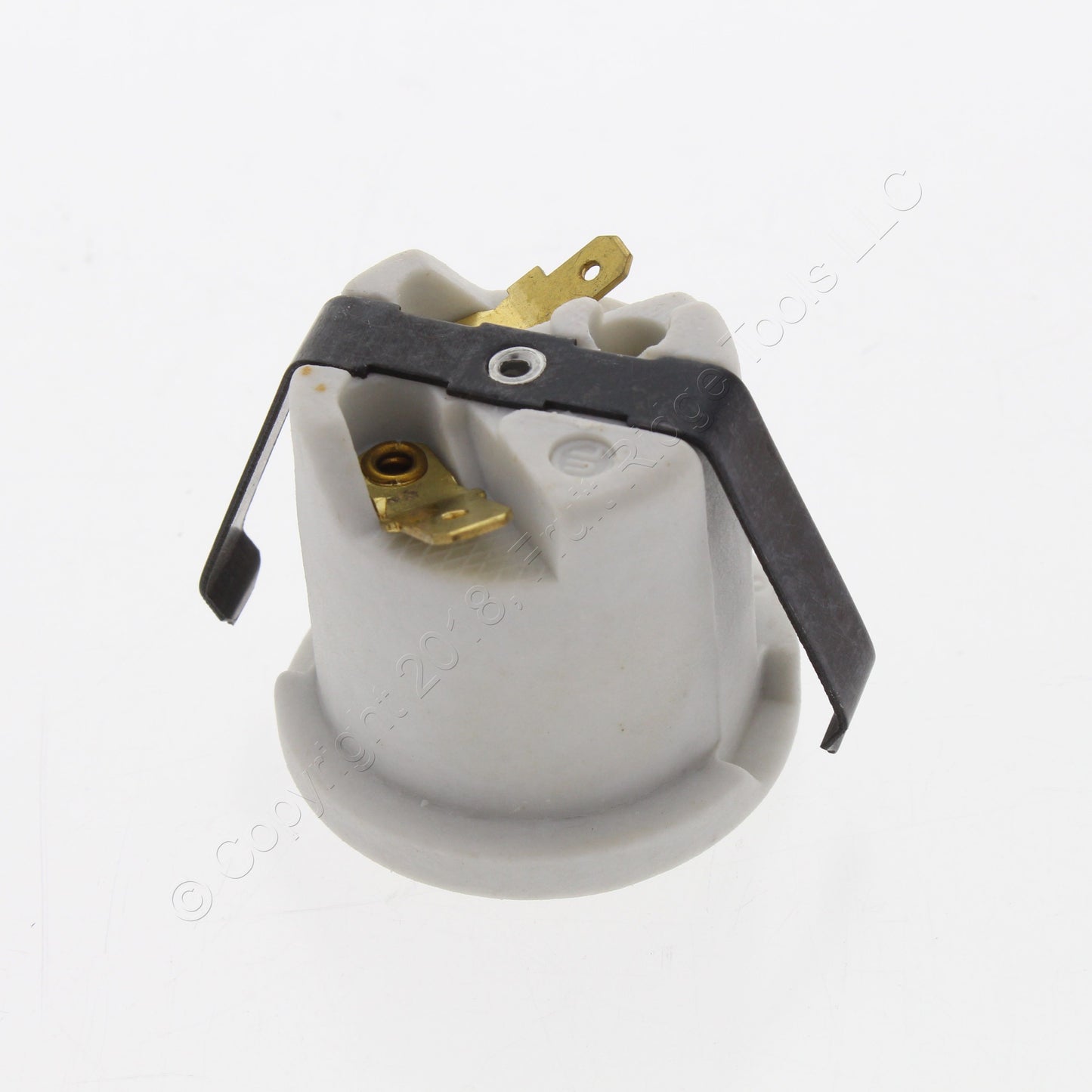 10 Leviton White Porcelain Lampholders Medium Base Snap-In 660W 250V