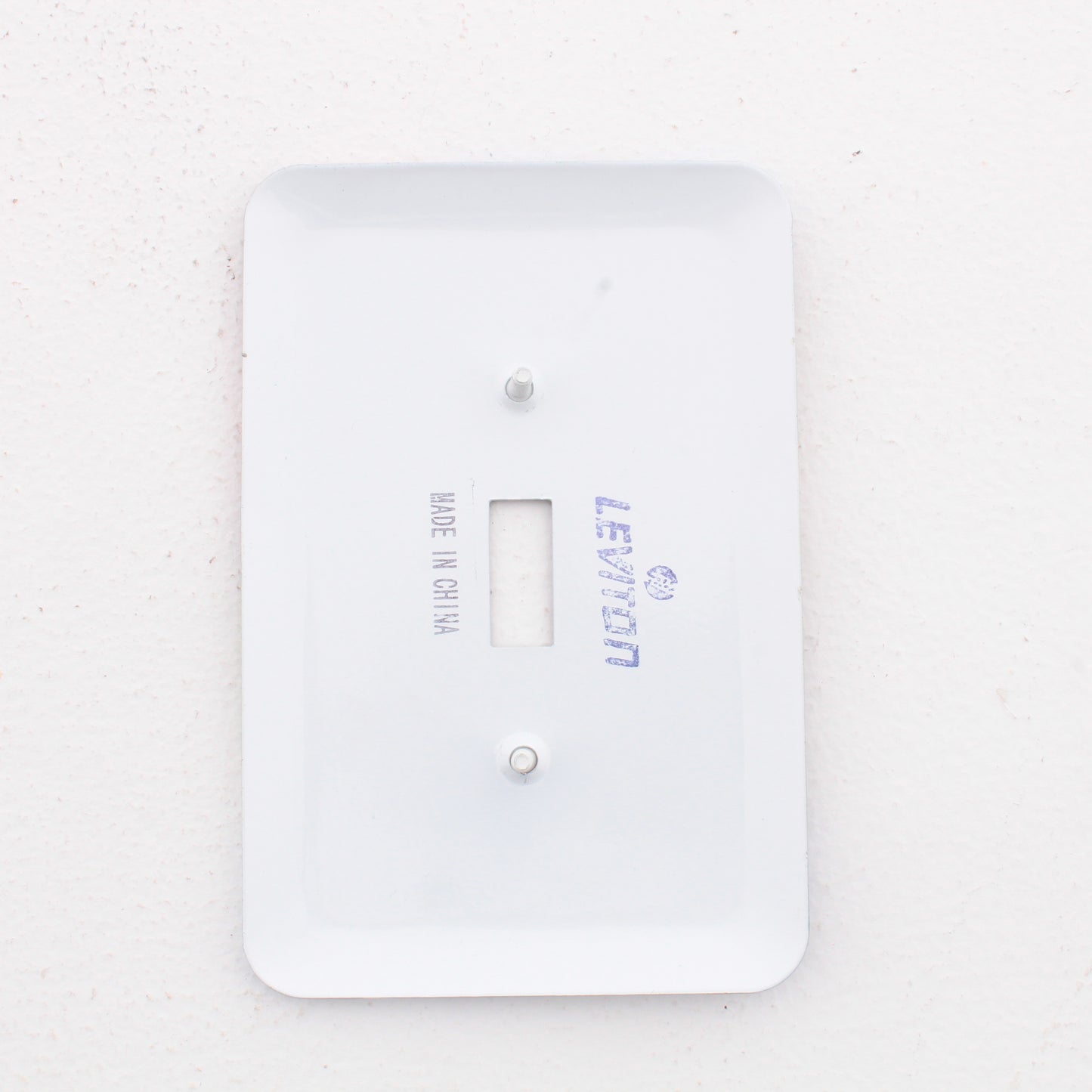 Leviton 89001-SPT Sports Theme 1-Gang Toggle Switch Metal Oversize Wallplate