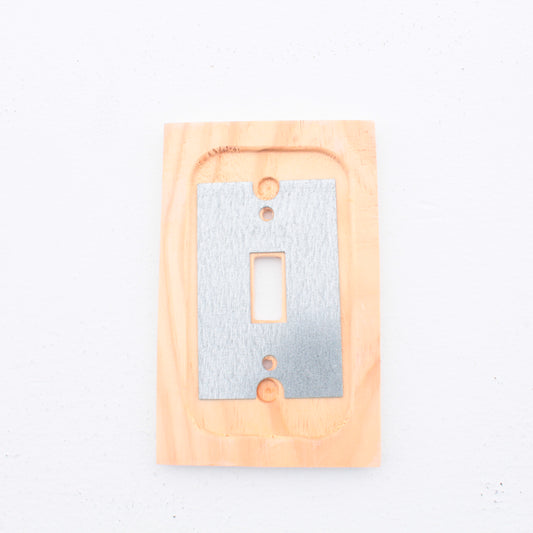 Leviton 89201-WWP Whitewashed Pine 1-Gang Toggle Wood Oversize Wallplate Cover