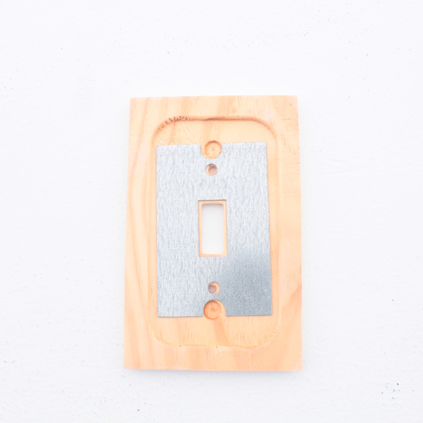 Leviton 89201-WWP Whitewashed Pine 1-Gang Toggle Wood Oversize Wallplate Cover
