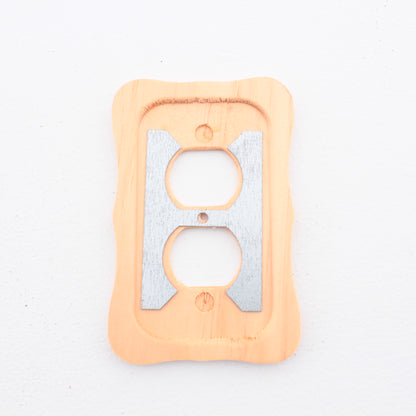 Leviton 89203-CVP Solid Pine Wood Receptacle Wallplate Duplex Outlet Cover 50pcs