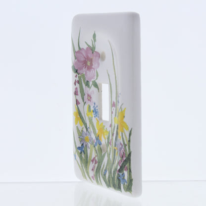 Leviton 1Gang Wildflower Porcelain Toggle Light Switch Cover Wallplate 89501-WFL