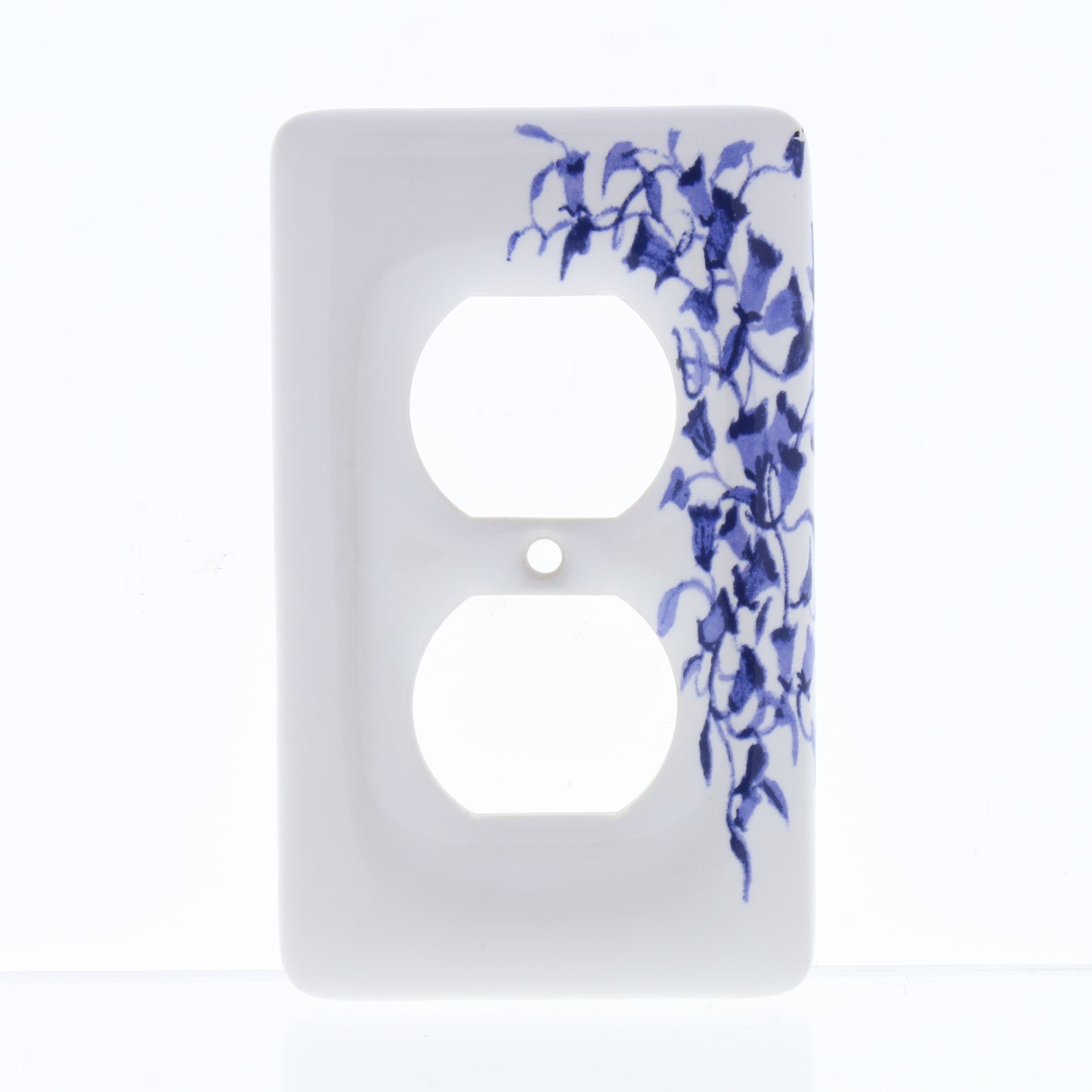 Leviton Porcelain Decorative Blue Vine Flower Receptacle Wallplate Outlet Cover