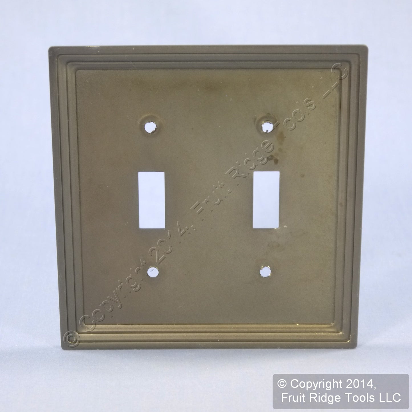 Leviton Brushed Midway Stepped Brass Plated Switch Cover Wallplate 89609-STB