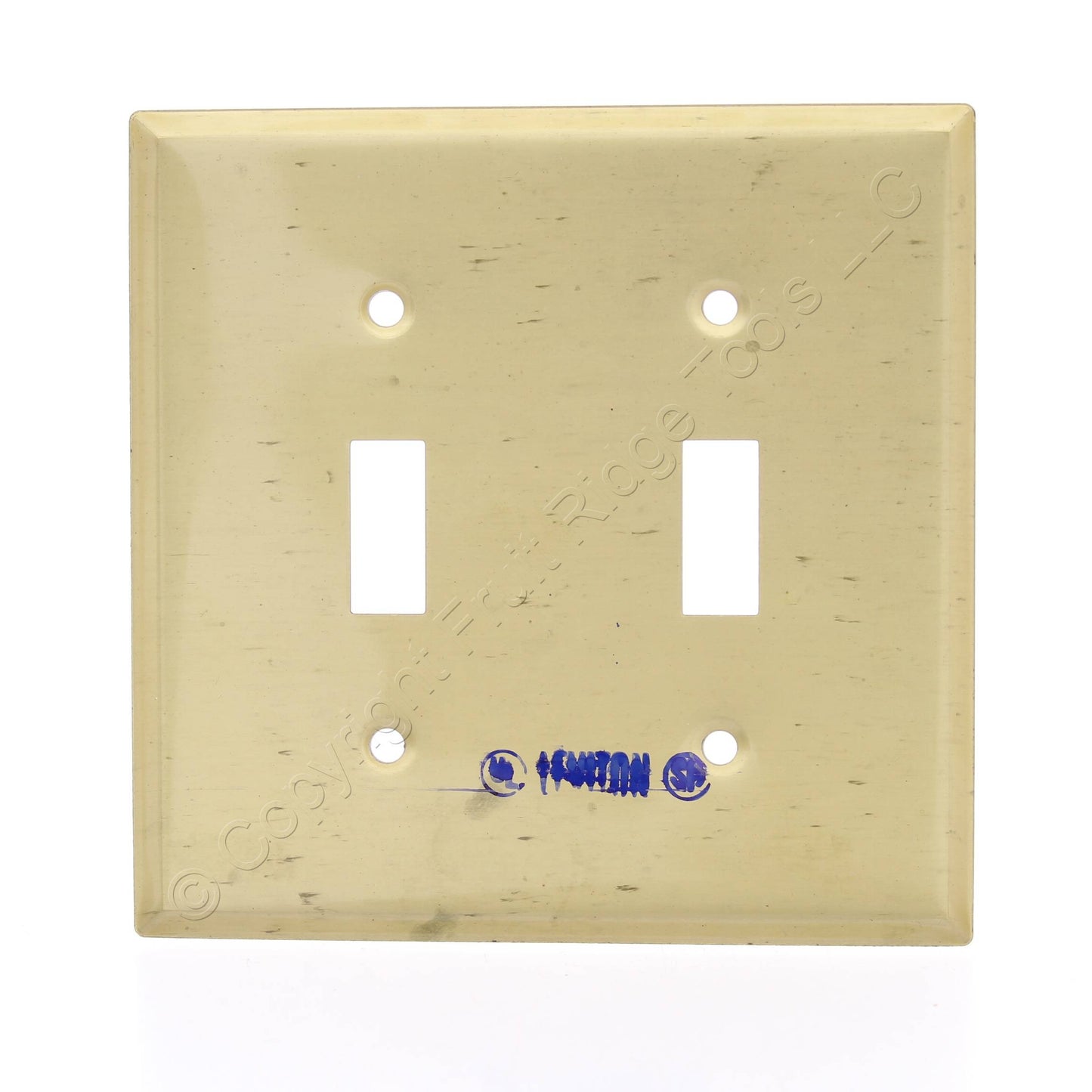 Leviton 89709 Brass Finished Steel 2-Gang Standard Toggle Switch Wallplate Cover
