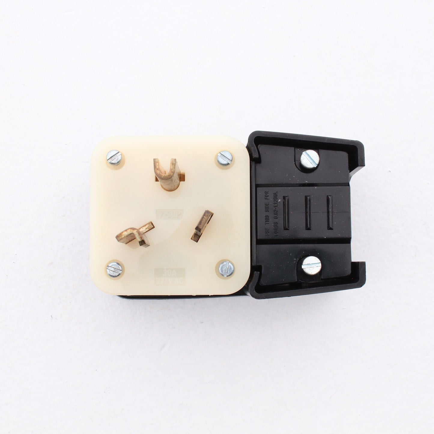 Leviton Industrial Straight Blade Right Angle Power Plug 7-30 30A 277V 9730-P
