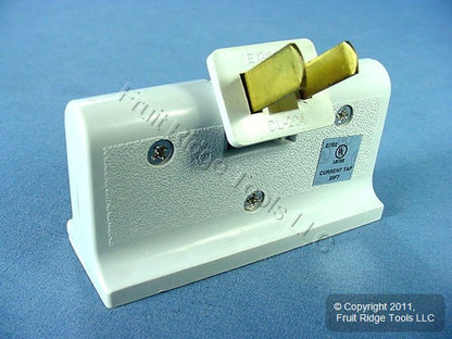 Leviton A-1609-1C-WH White Triplex Swivel 15A Receptacle Outlet Adapter